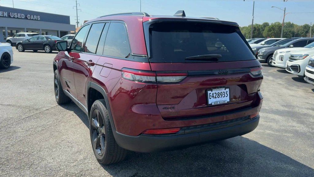 2025 Jeep Grand Cherokee photo 36